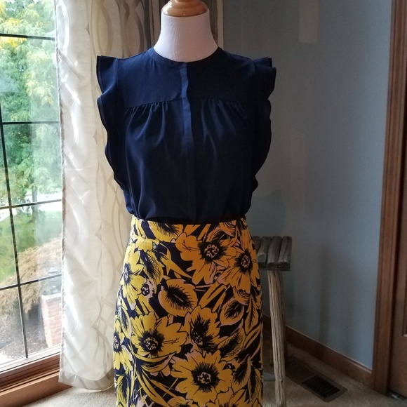 J. Crew Dresses & Skirts - ☃️J. Crew Skirt